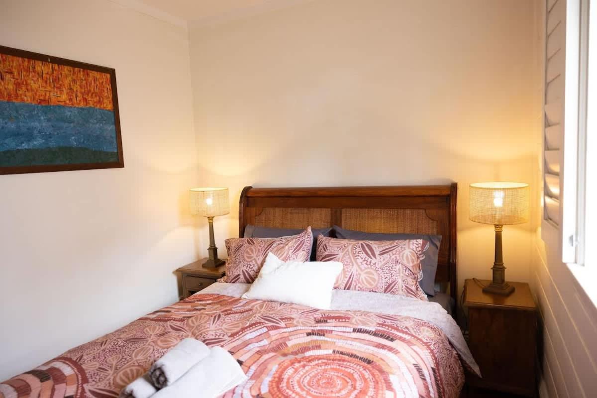 Holiday home Charm & History 3bdr & Garden Close To Harbour Views Sydney