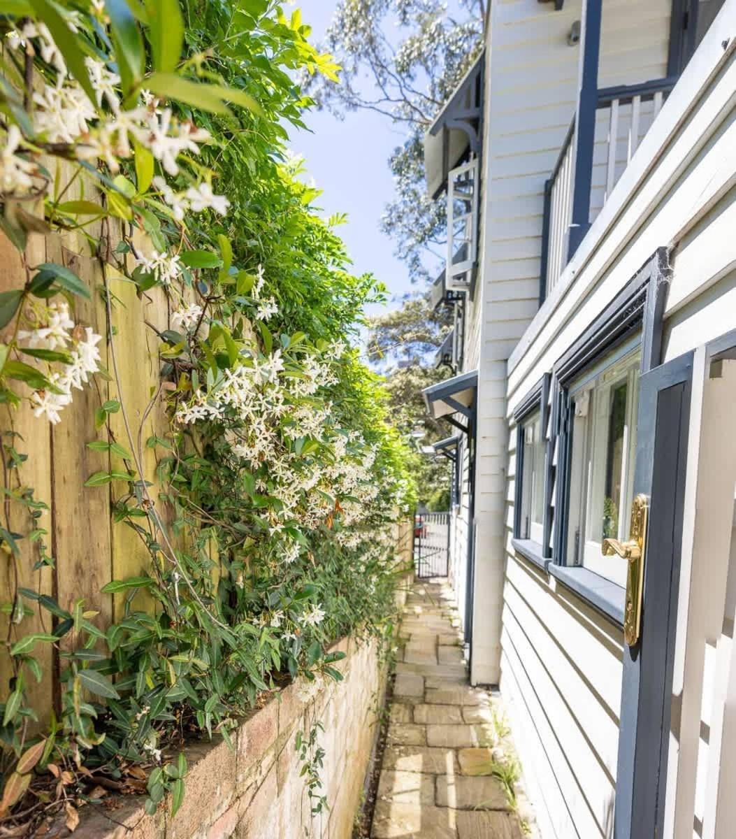 Charm & History 3bdr & Garden Close To Harbour Views Holiday home