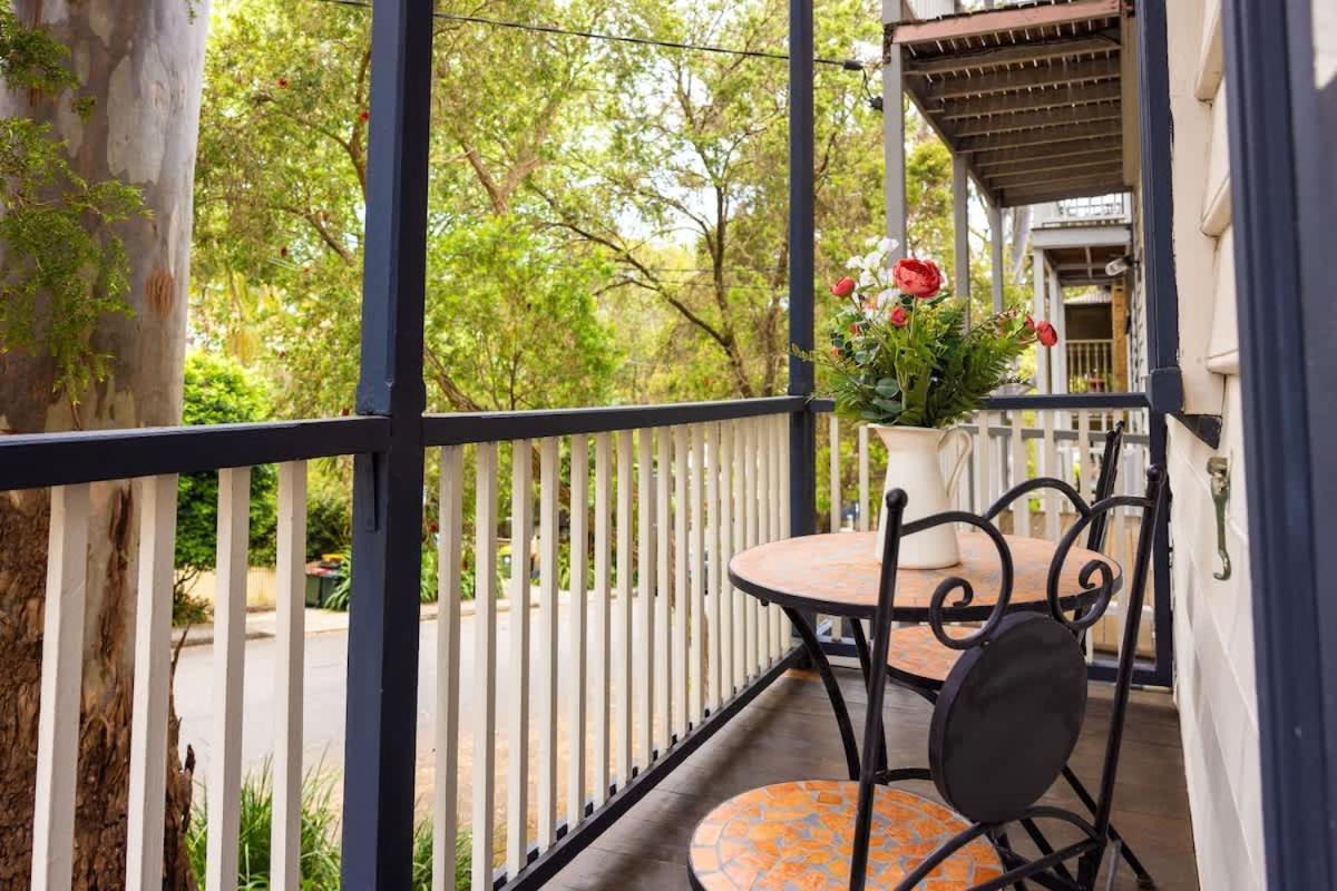 Holiday home Charm & History 3bdr & Garden Close To Harbour Views Sydney